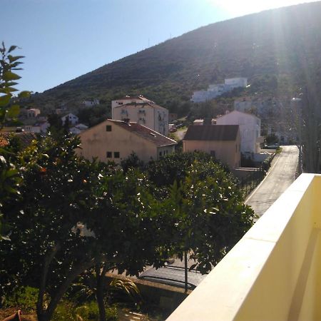 Lemon House Hotel Vis Exterior foto