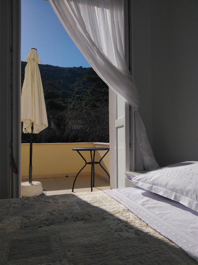 Lemon House Hotel Vis Exterior foto